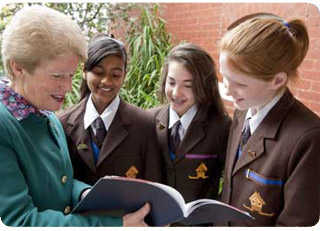 Ivanhoe-Girls-Grammar-school-3